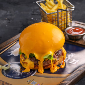 Cheddar Saouce Burger